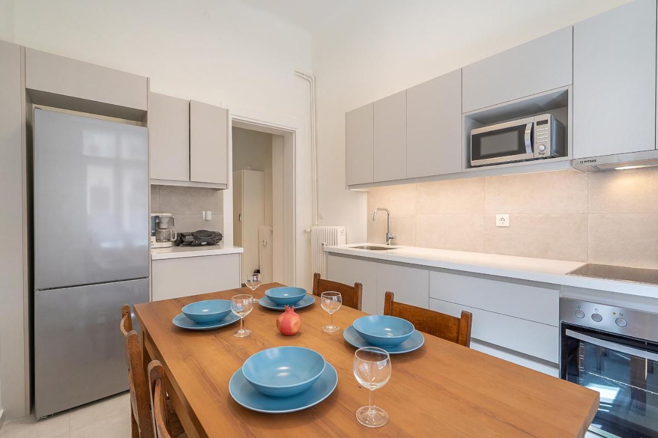 Charming 3bd Apt. Close To Metro Athens
