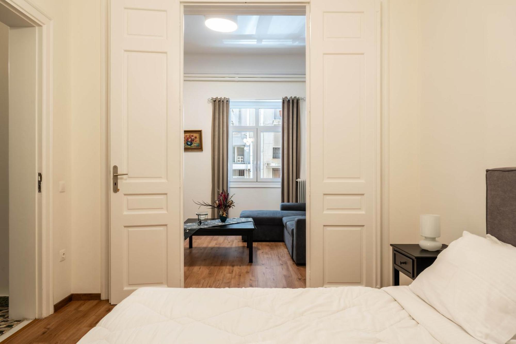 Apartment Charming 3bd Apt. Close To Metro